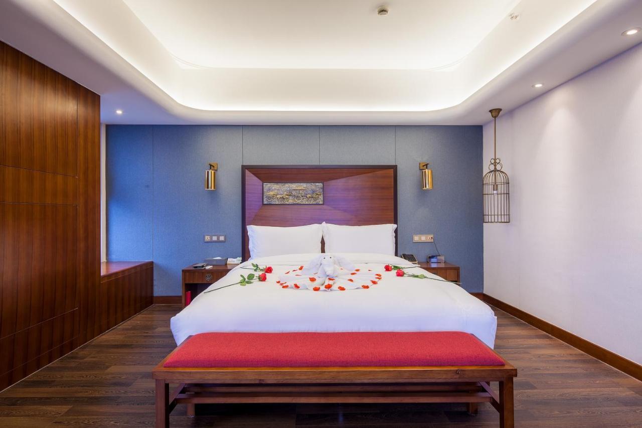 Lujia International Hotel Chengdu Exterior photo