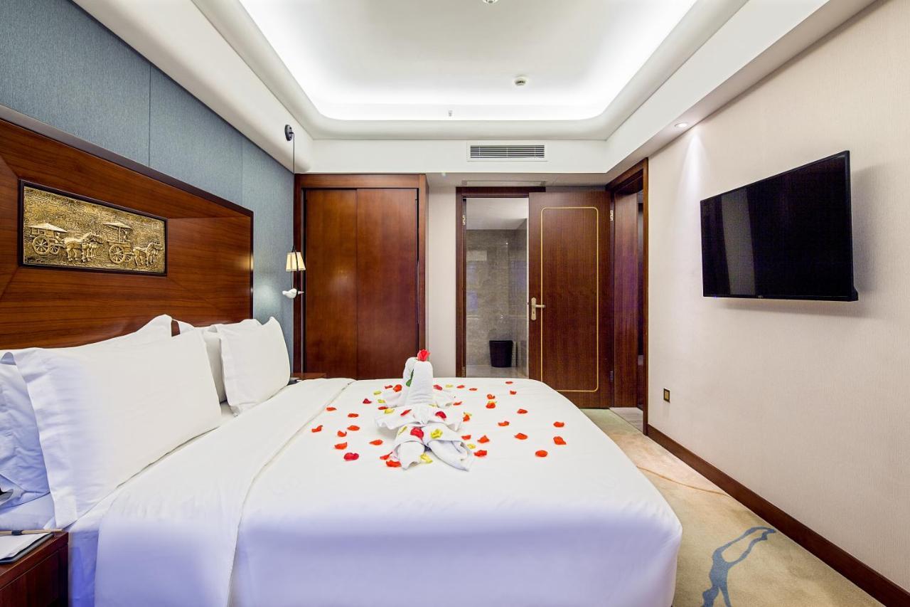 Lujia International Hotel Chengdu Exterior photo